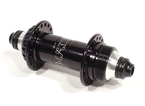 Compatible with 12 and 332 chains. . Bmx freewheel hub